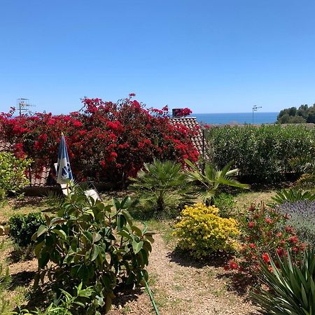 Precioso Apartamento Con Vista Al Mar كالافيل المظهر الخارجي الصورة